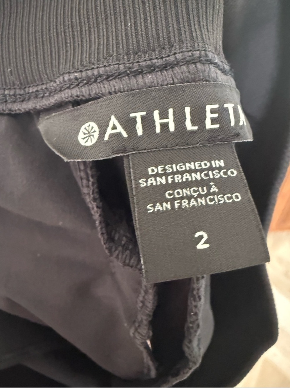Athleta Brooklyn Shorts - Black sz 2 - Picture 7 of 7